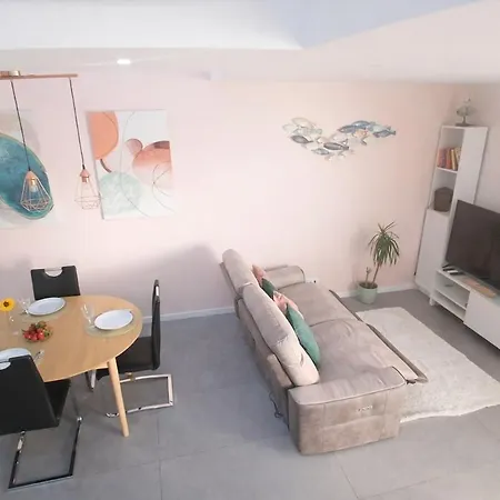 Casa Elegante V3 Moderna 2 Suites, Jardim E Garagem Privados * Olhao